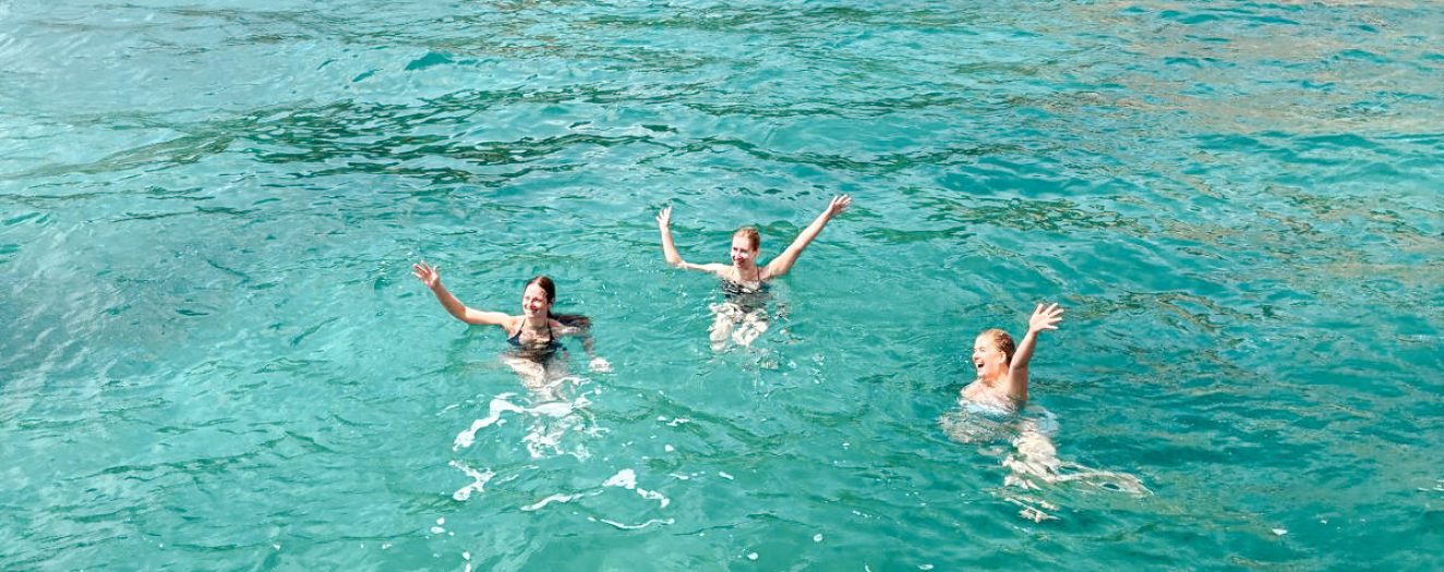 1e1eae80-4cc7-480f-bd49-d3ef476668e8 2